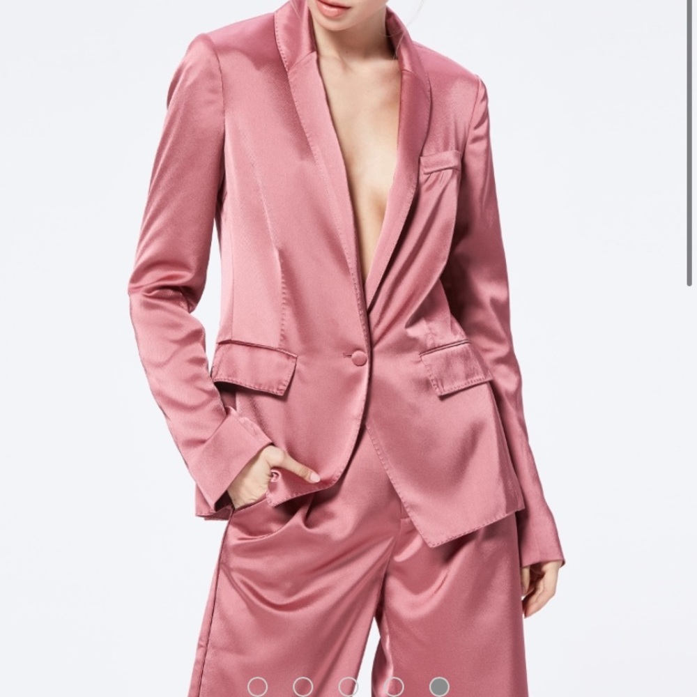 ISO 👀 Paige Melise pants (& blazer if u have!)